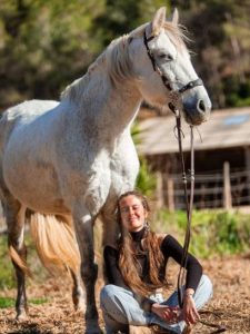 Uxia Blanco - Cavallo Hoof Boots Spain