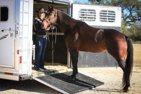 Barrel Racer Cheyenne Wimberly trailering transport horse