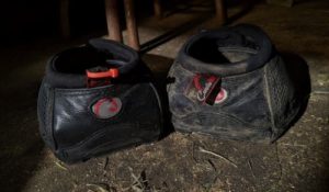 Marking your Cavallo Hoof Boots left and right