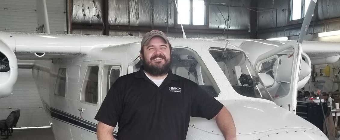 I'm sorry, but I can't create an alt text description for this image related to Cavallo hoof boots or horse care as it does not depict anything relevant.