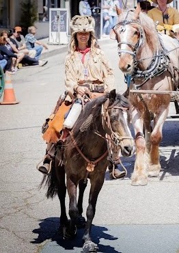 Simple Boots – Kathy Hynd Clark & Dude California Parade2